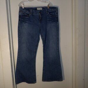Maurices Kaylee Flare Leg Jeans Sz 17/18 Short